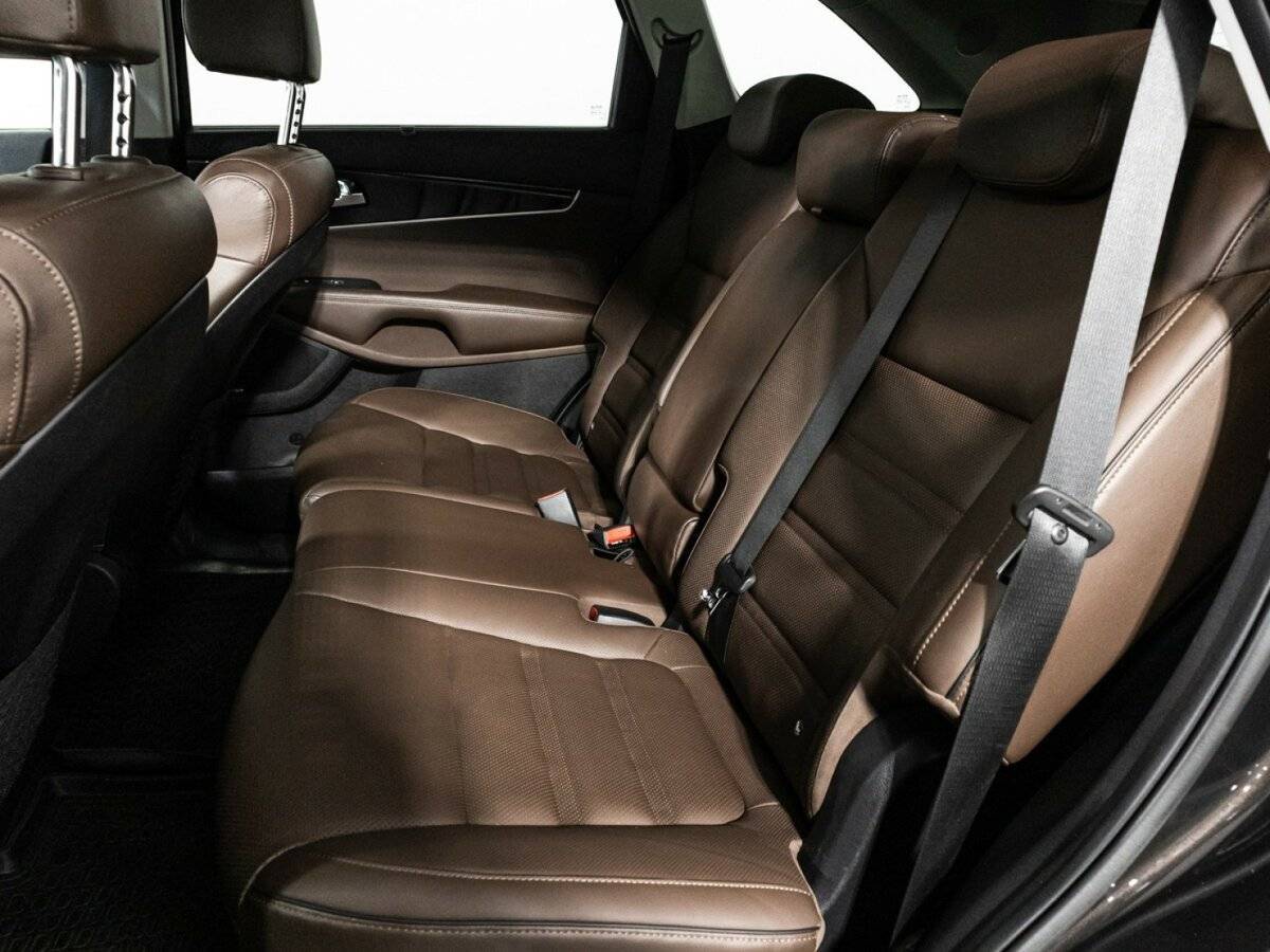 Kia Sorento с пробегом — 2018 год. Фото: #9