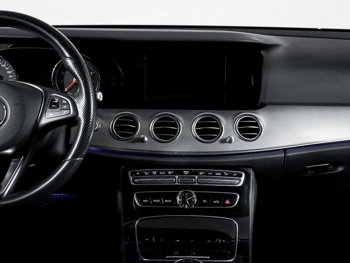 Mercedes-Benz E-Класс с пробегом — 2016 год. Фото: #12