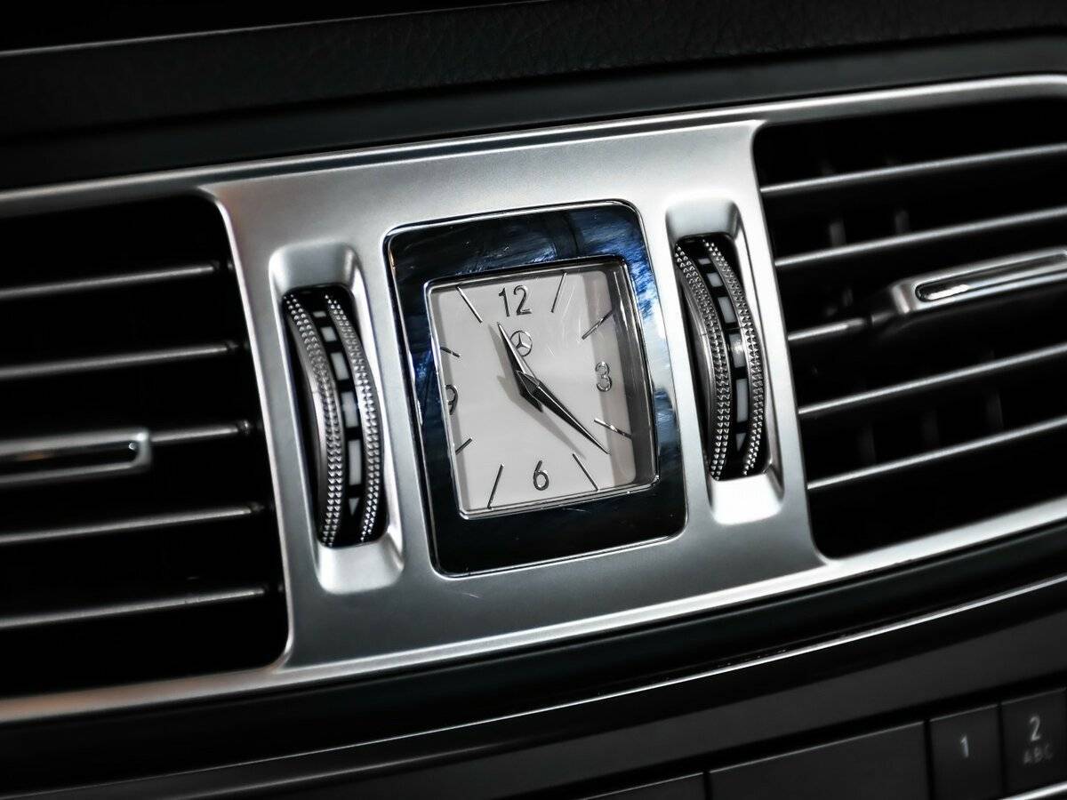 Mercedes-Benz E-Класс с пробегом — 2015 год. Фото: #13