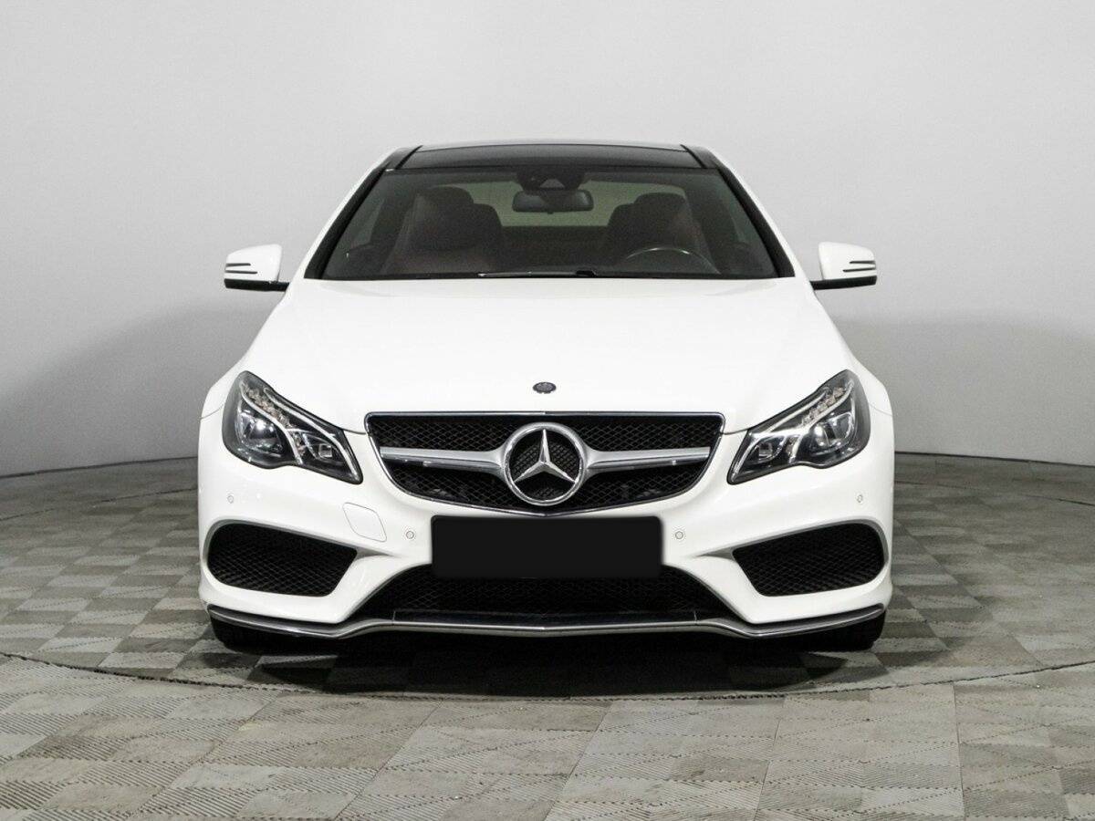 Mercedes-Benz E-Класс с пробегом — 2014 год. Фото: #1