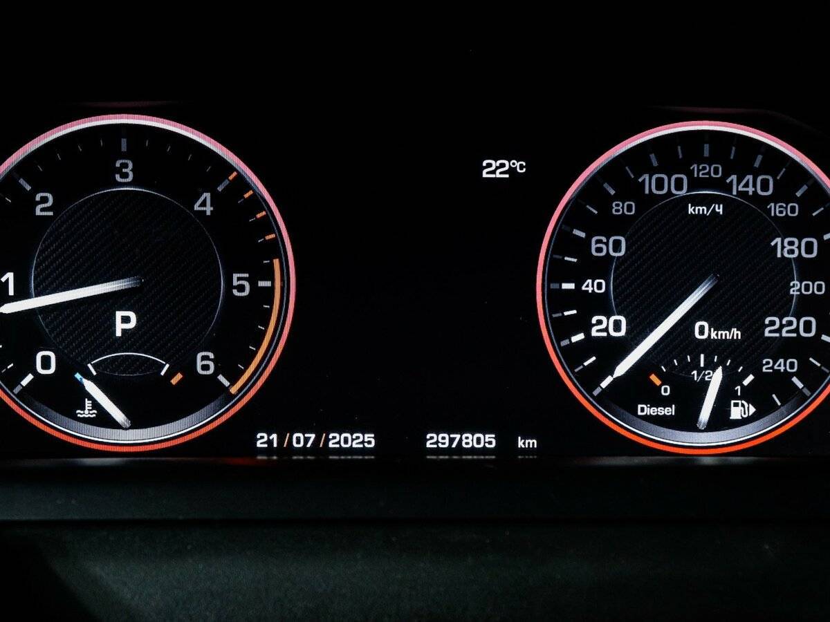 Land Rover Discovery с пробегом — 2012 год. Фото: #9