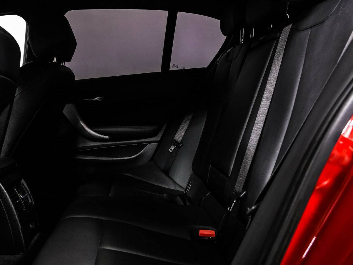 BMW 1 серии с пробегом — 2018 год. Фото: #12