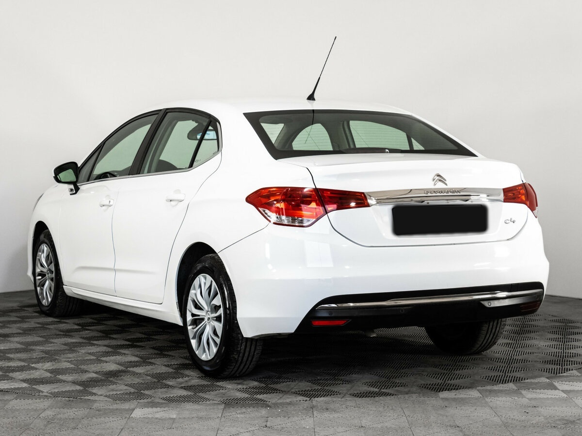 Citroen C4 с пробегом — 2018 год. Фото: #5