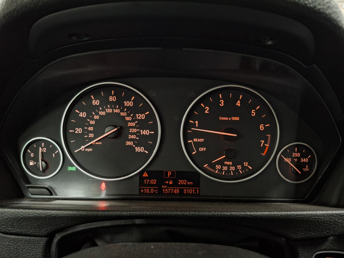 BMW 3 серии с пробегом — 2018 год. Фото: #11