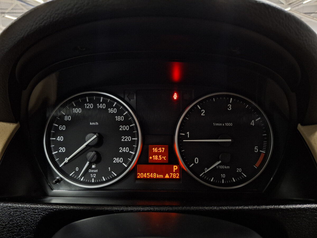 BMW X1 с пробегом — 2012 год. Фото: #12