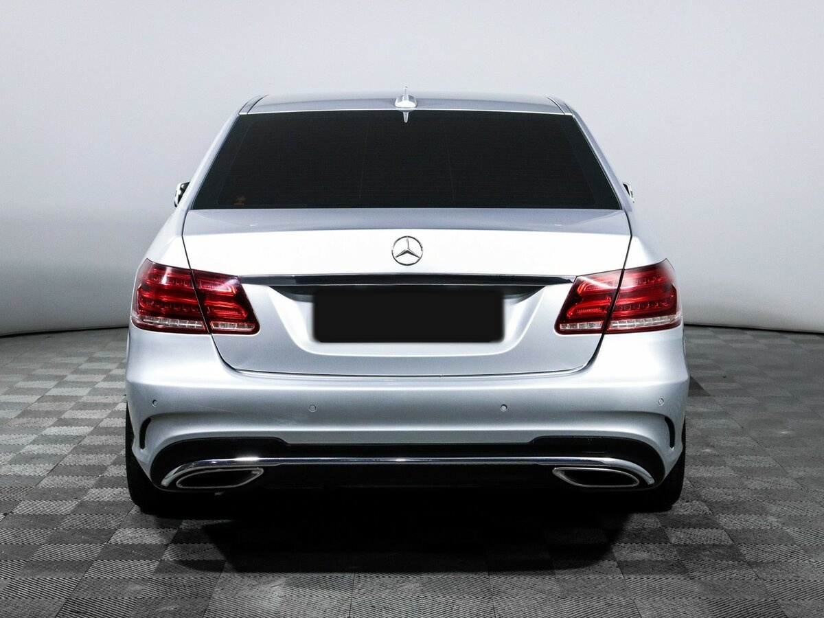 Mercedes-Benz E-Класс с пробегом — 2015 год. Фото: #4