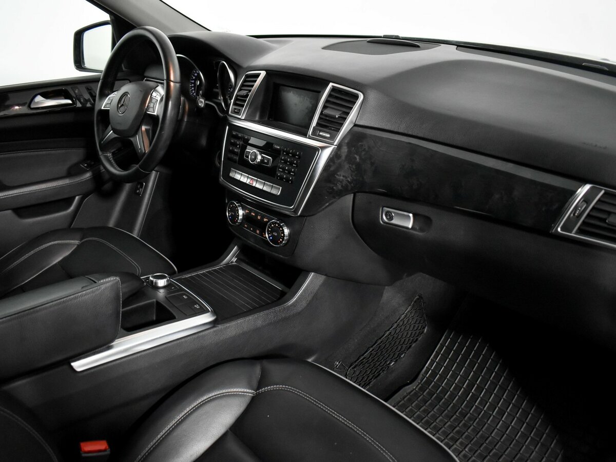 Mercedes-Benz M-Класс с пробегом — 2013 год. Фото: #10