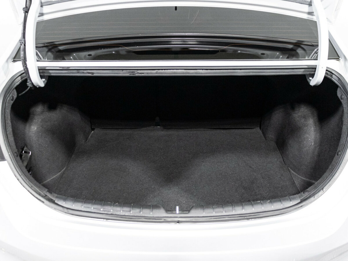 Hyundai Solaris с пробегом — 2019 год. Фото: #14