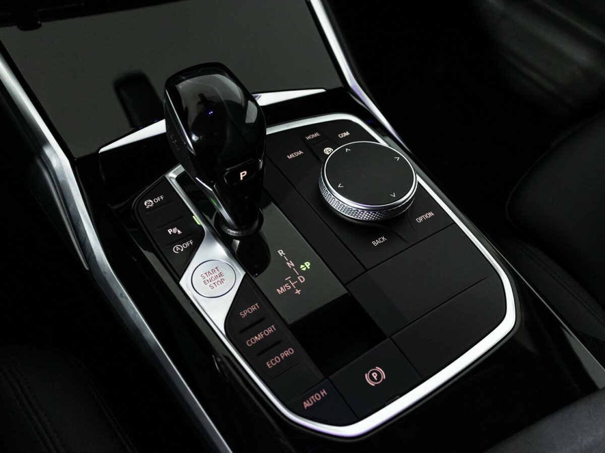 BMW 3 серии с пробегом — 2020 год. Фото: #17