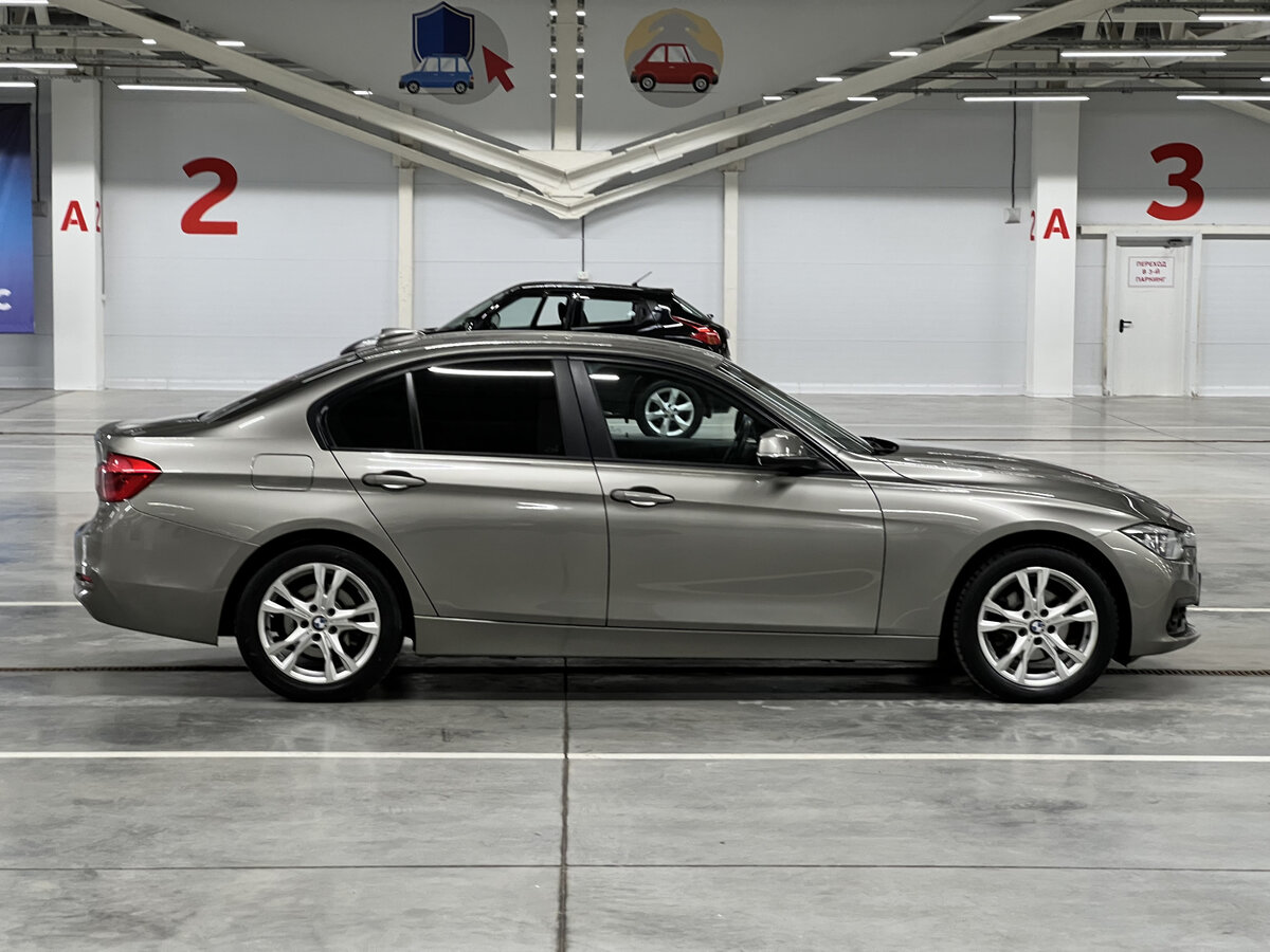 BMW 3 серии с пробегом — 2018 год. Фото: #3