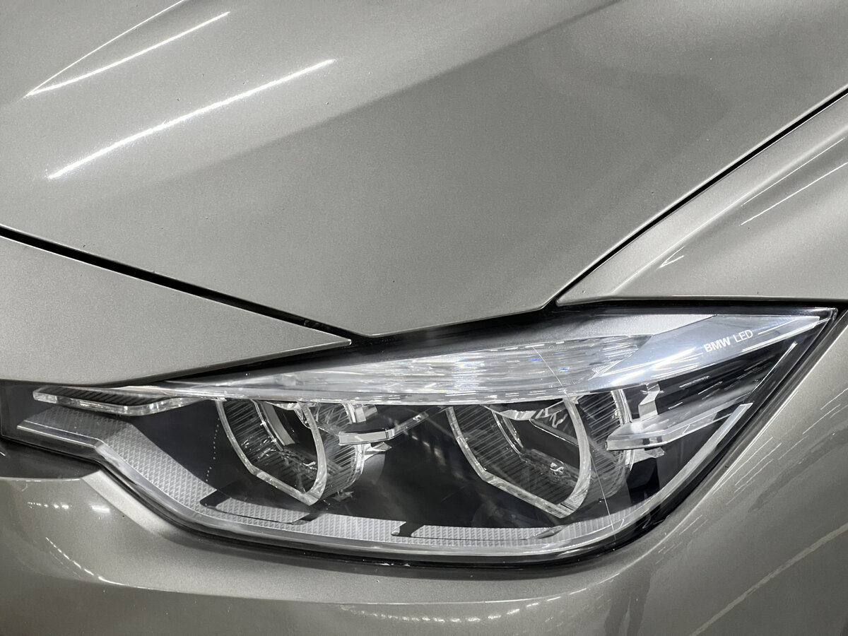 BMW 3 серии с пробегом — 2018 год. Фото: #16