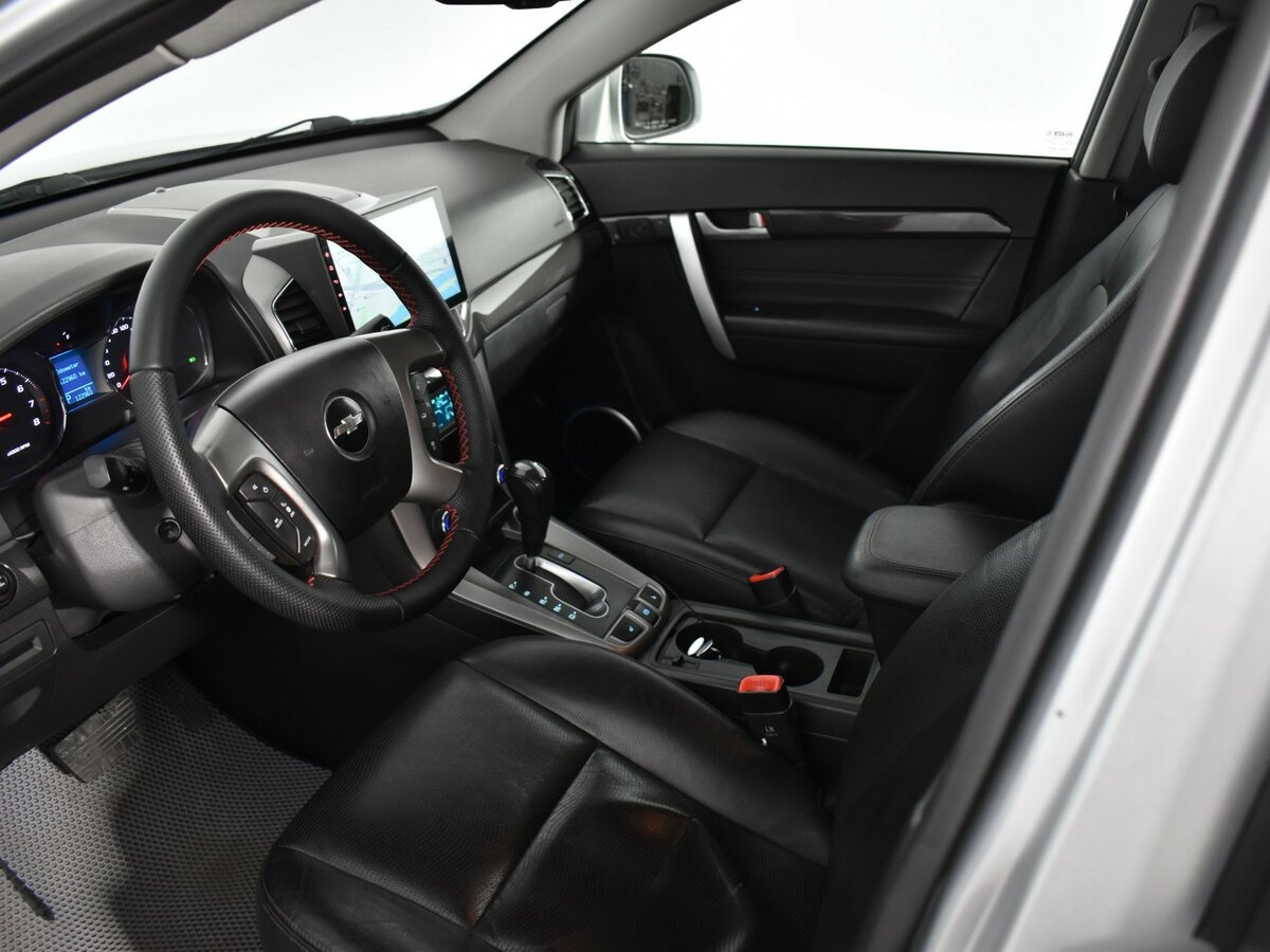 Chevrolet Captiva с пробегом — 2013 год. Фото: #5