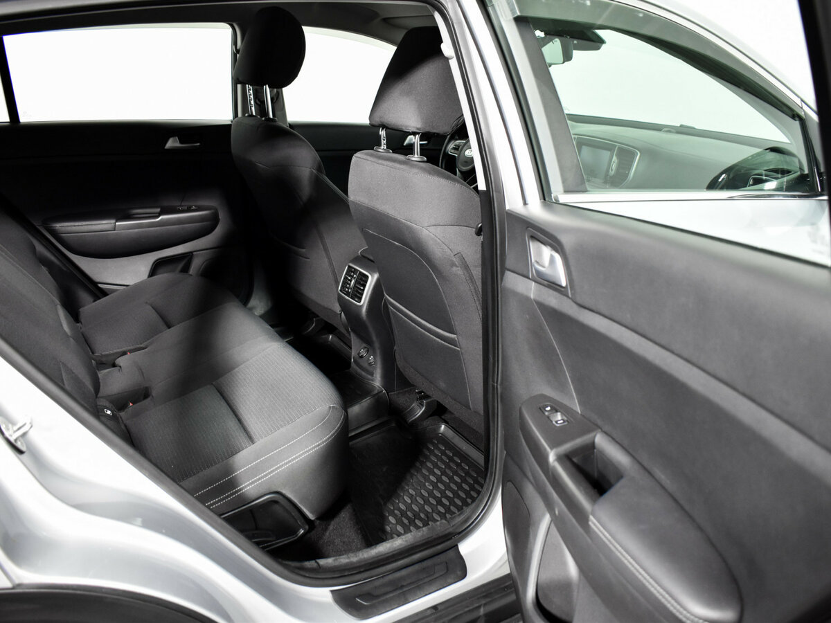 Kia Sportage с пробегом — 2017 год. Фото: #11