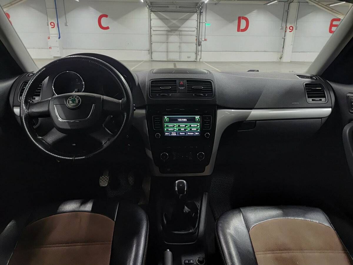 Skoda Yeti с пробегом — 2012 год. Фото: #13