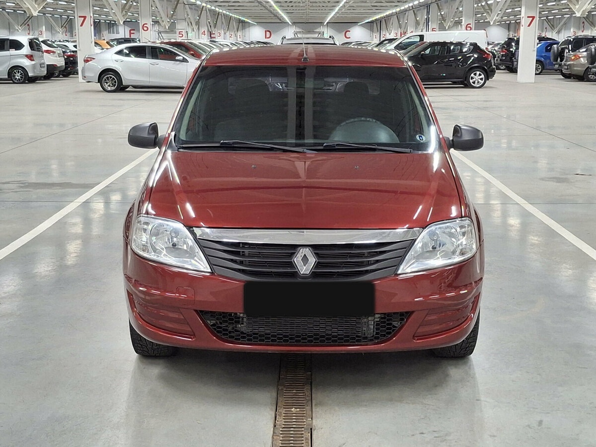 Renault Logan с пробегом — 2012 год. Фото: #1